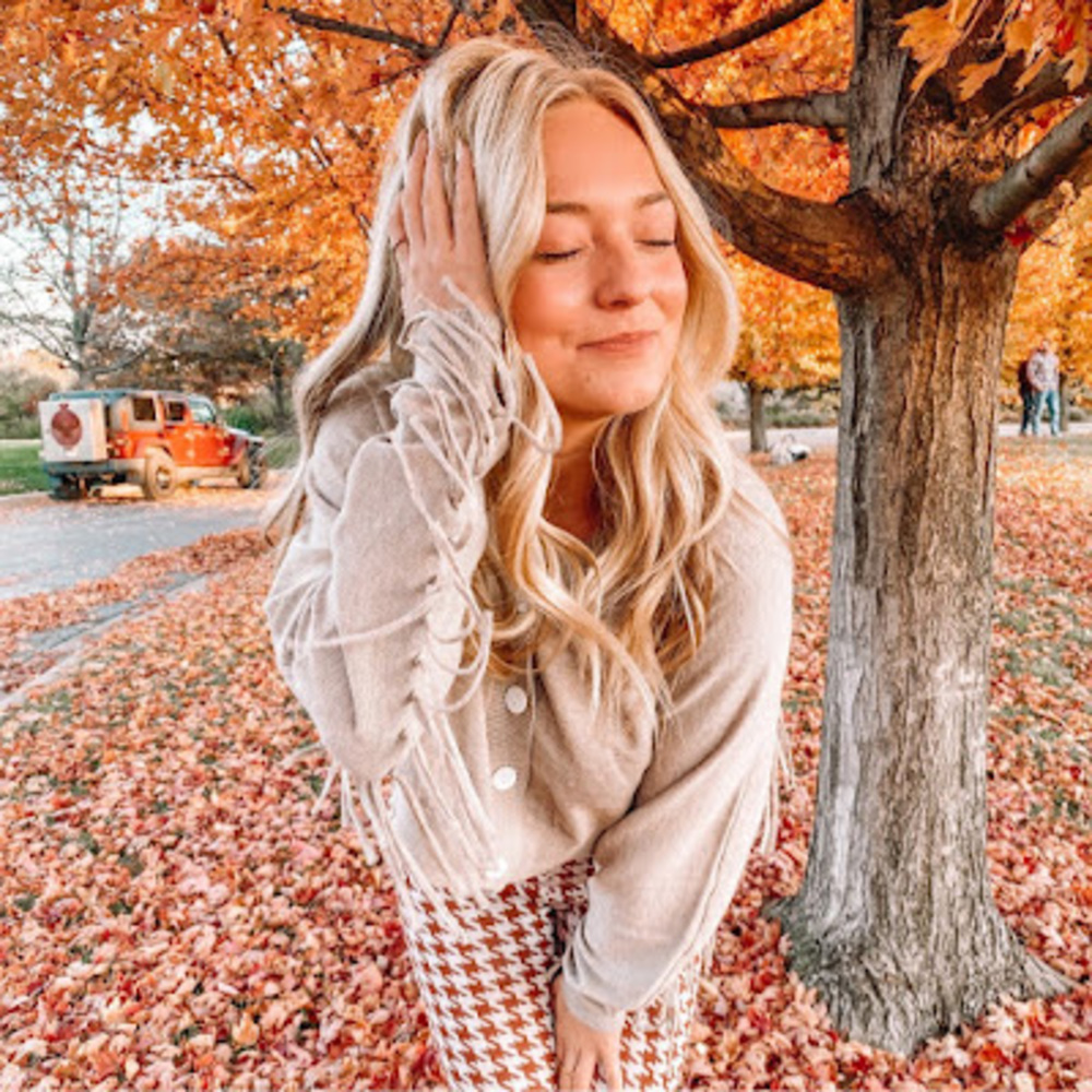 Meet your Posher, Hannah